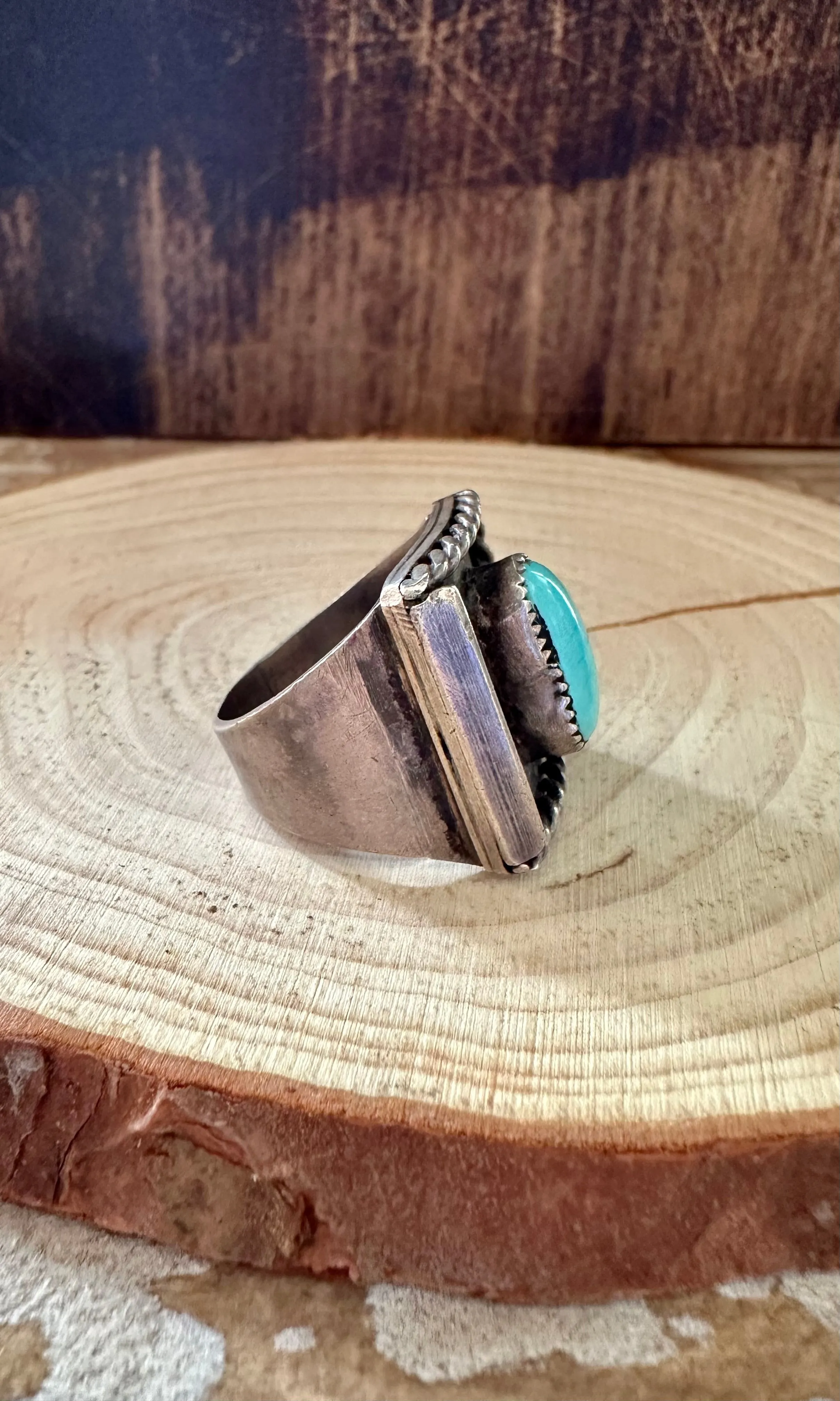 SHADOW BOXING Vintage Silver & Blue Turquoise Shadow Box Ring • Size 9